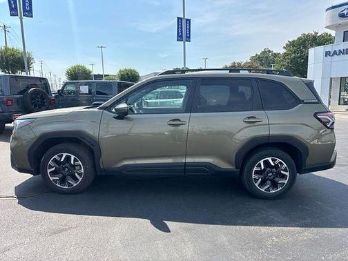Autumn Green Metallic 2025 Subaru Forester Premium