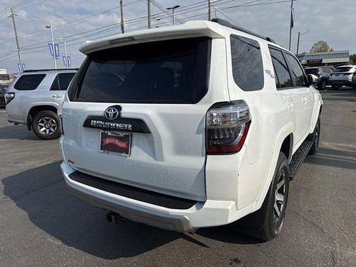 2024 Toyota 4Runner TRD Off Road