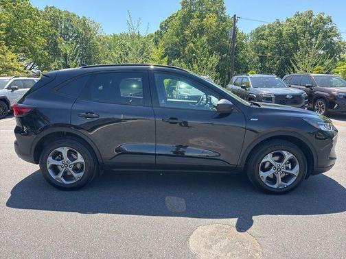 Agate Black Metallic 2025 Ford Escape ST-Line