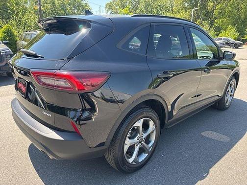 Agate Black Metallic 2025 Ford Escape ST-Line