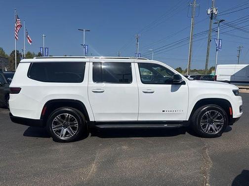 Bright White Clearcoat 2024 Jeep Wagoneer L Series II