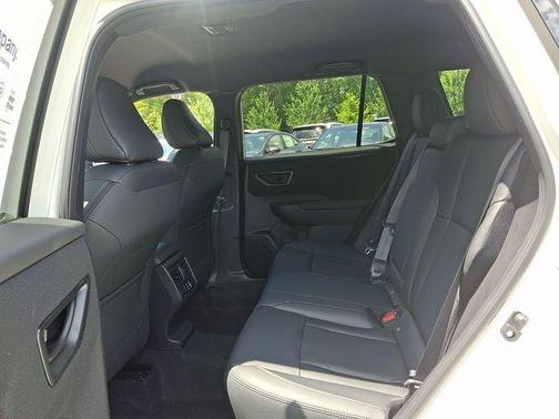Crystal White Pearl 2026 Subaru Outback Premium