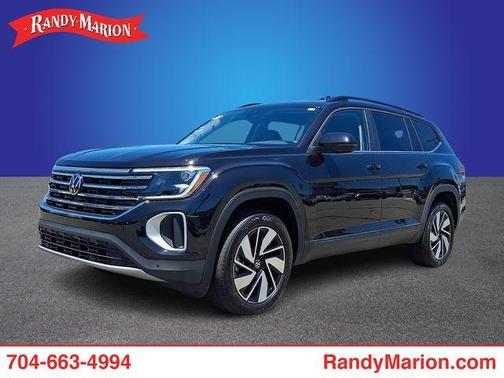Deep Black Pearl Effect 2025 Volkswagen Atlas 2.0T SE