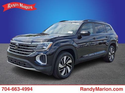 Deep Black Pearl Effect 2025 Volkswagen Atlas 2.0T SE