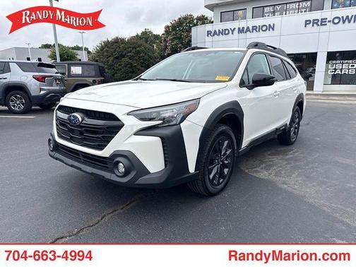 Crystal White Pearl 2023 Subaru Outback Onyx Edition