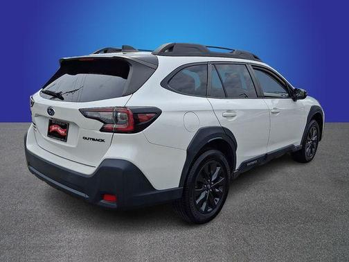 Crystal White Pearl 2023 Subaru Outback Onyx Edition