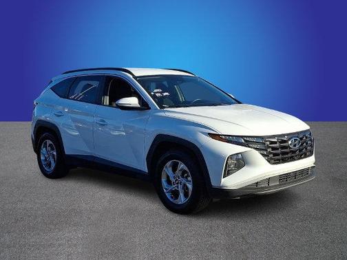 Quartz White 2022 Hyundai TUCSON SEL