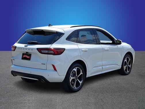 White Metallic 2025 Ford Escape ST-Line Elite