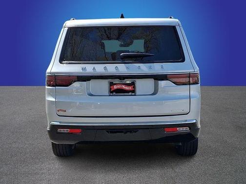 Silver Zynith 2024 Jeep Wagoneer L Series II