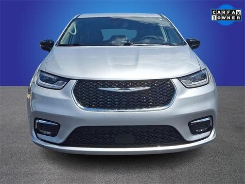 2024 Chrysler Pacifica Touring-L