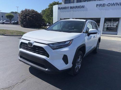 Ice 2023 Toyota RAV4 XLE