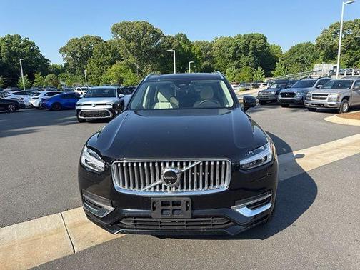 Onyx Black Metallic 2024 Volvo XC90 Recharge Plug-In Hybrid T8 Plus 6 Passenger