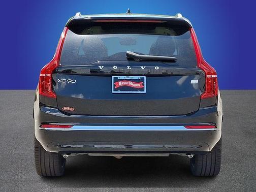 Onyx Black Metallic 2024 Volvo XC90 Recharge Plug-In Hybrid T8 Plus 6 Passenger