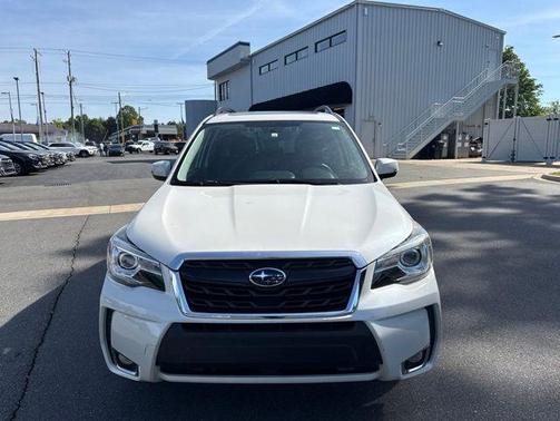 Crystal White Pearl 2018 Subaru Forester 2.0XT Touring
