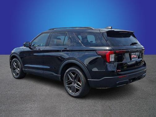 Agate Black Metallic 2025 Ford Explorer ST-Line
