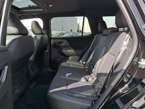 Crystal Black Silica 2026 Subaru Outback Limited