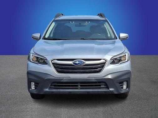 Ice Silver Metallic 2021 Subaru Outback Premium