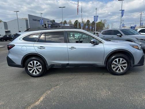 Ice Silver Metallic 2021 Subaru Outback Premium
