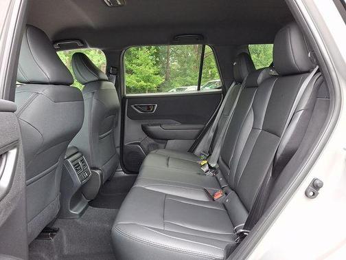 Riverrock Green 2026 Subaru Outback Premium