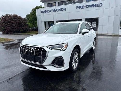 Arkona White 2025 Audi Q3 45 S line Premium