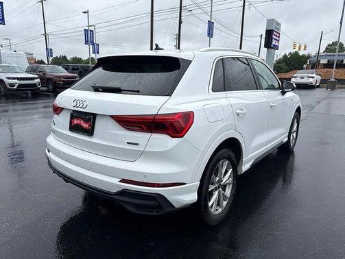 Arkona White 2025 Audi Q3 45 S line Premium