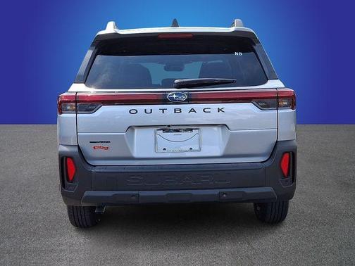 Ice Silver Metallic 2026 Subaru Outback Premium