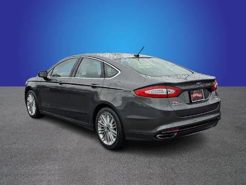 Magnetic 2016 Ford Fusion SE