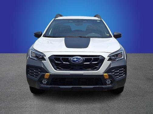 Crystal White Pearl 2025 Subaru Outback Wilderness