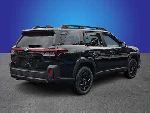 Crystal Black Silica 2026 Subaru Outback Limited
