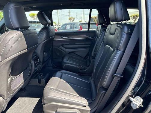 Diamond Black 2024 Jeep Grand Cherokee L Limited