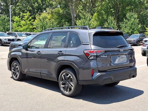Magnetite Gray Metallic 2026 Subaru Forester Premium