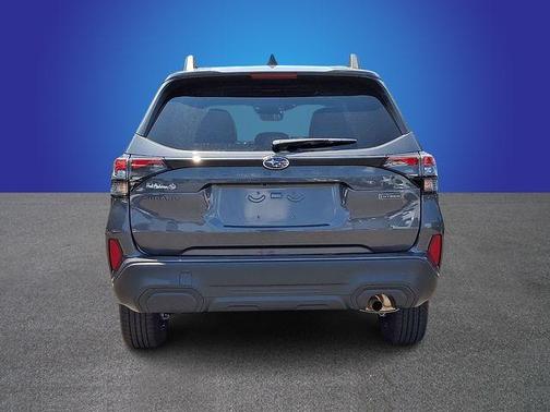 Magnetite Gray Metallic 2026 Subaru Forester Premium