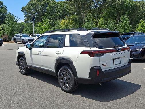 Crystal White Pearl 2026 Subaru Outback Premium