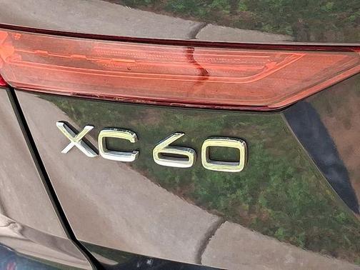 Denim Blue Metallic 2023 Volvo XC60 B6 Ultimate Bright Theme