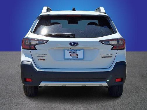 Crystal White Pearl 2023 Subaru Outback Touring XT