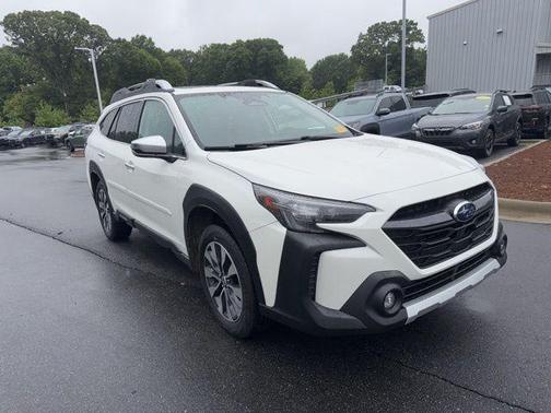 Crystal White Pearl 2023 Subaru Outback Touring XT