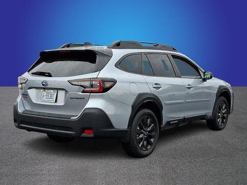 Ice Silver Metallic 2025 Subaru Outback Onyx Edition