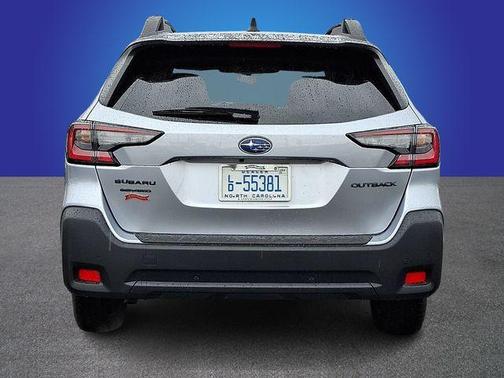 Ice Silver Metallic 2025 Subaru Outback Onyx Edition