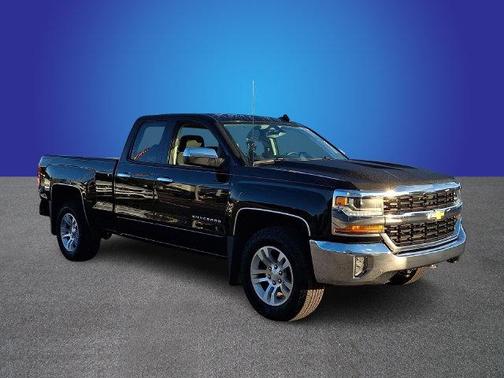 Black 2018 Chevrolet Silverado 1500 LT