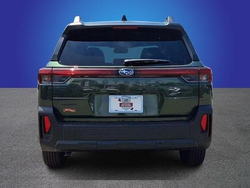 Deep Emerald Green 2026 Subaru Outback Touring