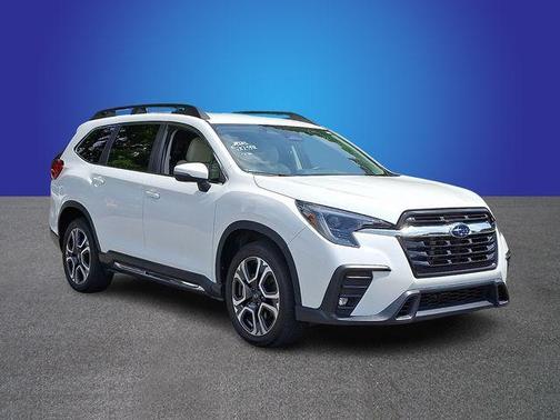Crystal White Pearl 2023 Subaru Ascent Limited 7-Passenger