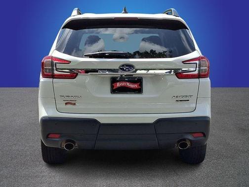 Crystal White Pearl 2023 Subaru Ascent Limited 7-Passenger