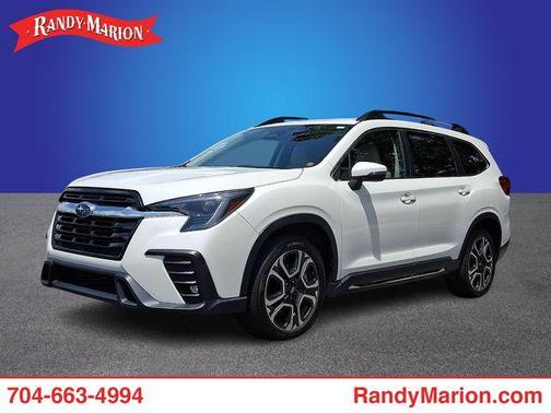 Crystal White Pearl 2023 Subaru Ascent Limited 7-Passenger