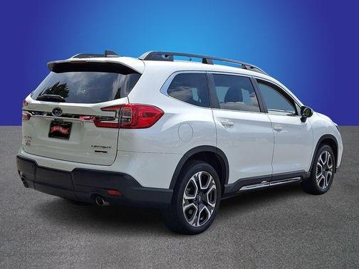 Crystal White Pearl 2023 Subaru Ascent Limited 7-Passenger