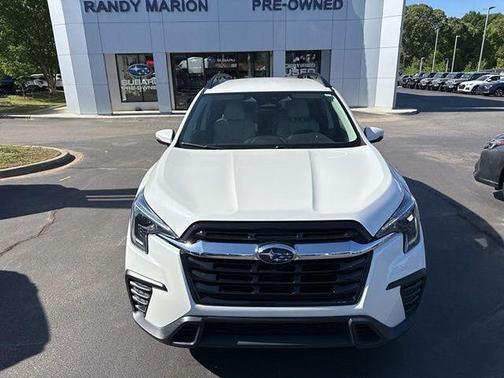 Crystal White Pearl 2023 Subaru Ascent Limited 7-Passenger