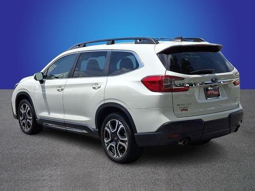 Crystal White Pearl 2023 Subaru Ascent Limited 7-Passenger