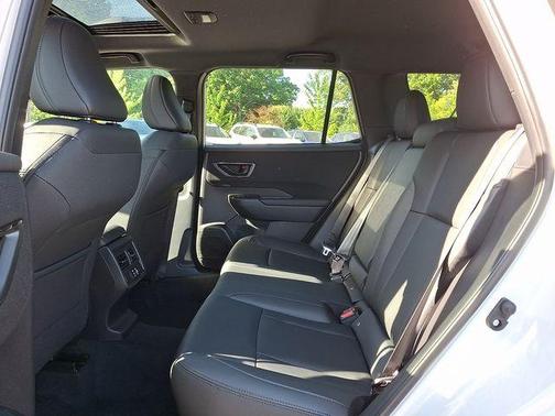 Crystal White Pearl 2026 Subaru Outback Premium