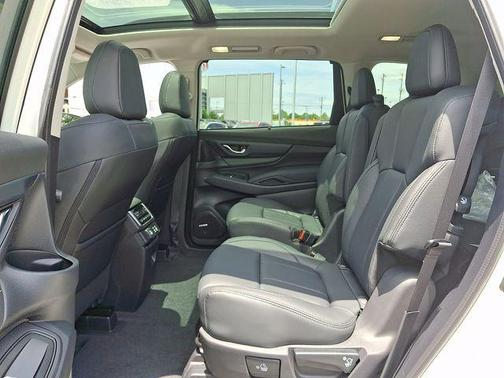 Crystal White Pearl 2026 Subaru Ascent Onyx Edition Touring