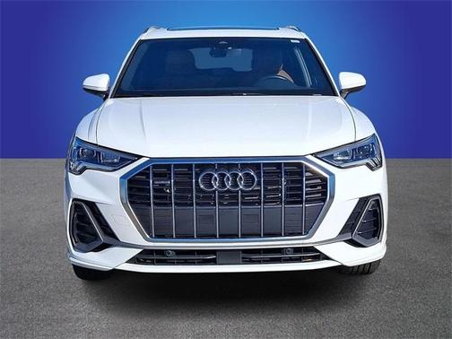 2024 Audi Q3 45 S line Premium
