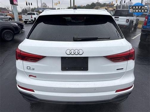 2024 Audi Q3 45 S line Premium